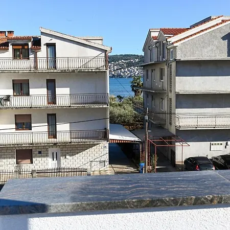 By The Sea - 21215 Apartament Trogir
