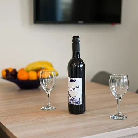 Apartment By The Sea - 21215 Trogir