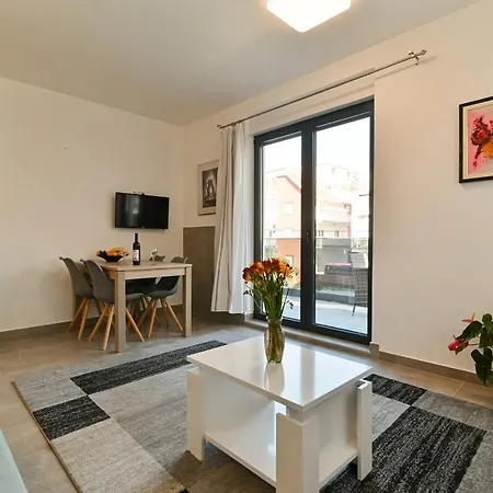 By The Sea - 21215 Appartement *