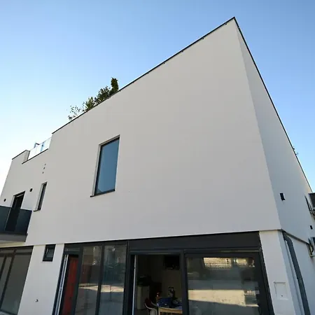 By The Sea - 21215 * 트로기르