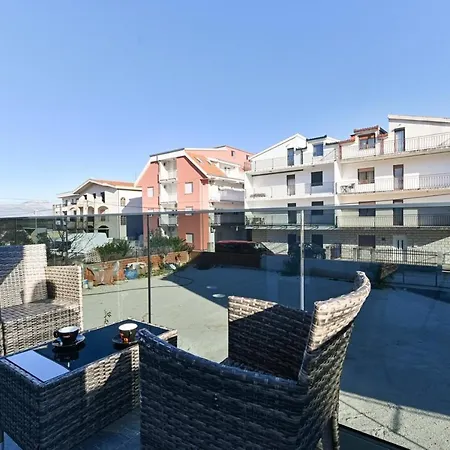 By The Sea - 21215 *